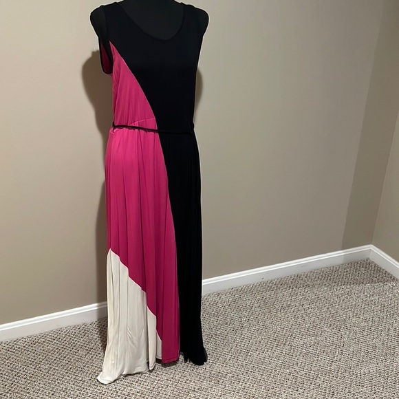 5 for $25 🛍️ Color-block dress in size L - Picture 1 of 6